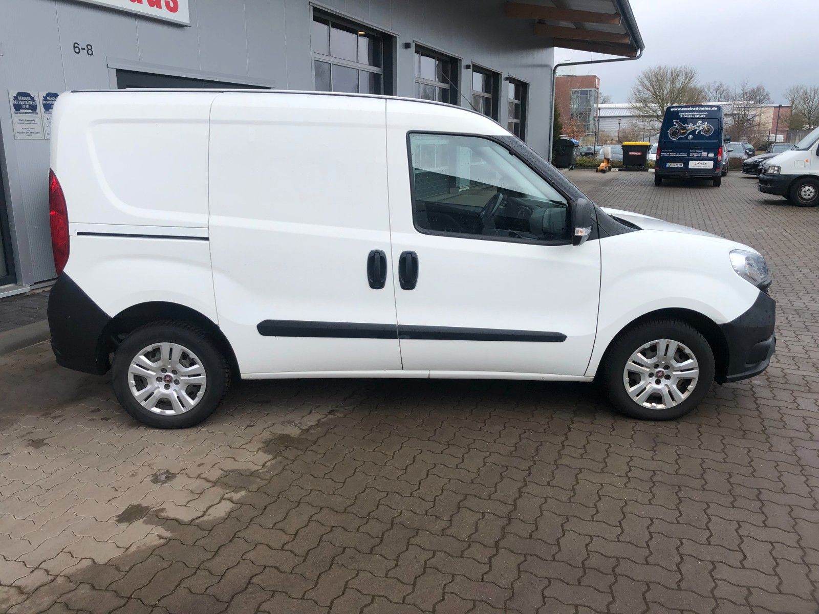 Fahrzeugabbildung Fiat Doblò Basis Kasten