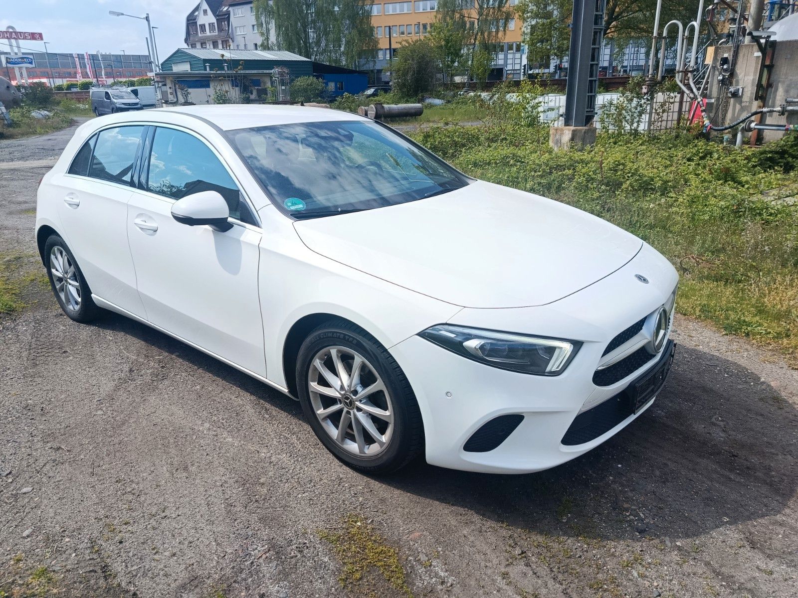 MERCEDES-BENZ A 200 -Progressive