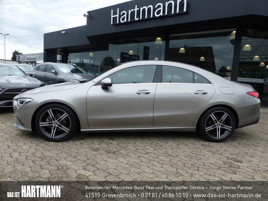Mercedes-Benz CLA 180 Coupé AHK+R.KAM+NAVI+SITZHEIZ+KEYLESS GO