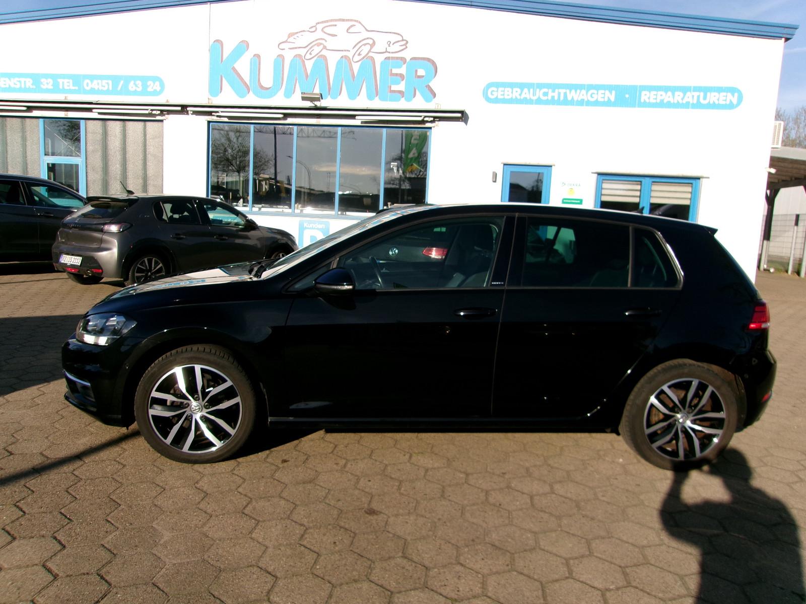 Volkswagen Golf VII Lim. IQ.DRIVE NAVI 17Àlu Winterreifen