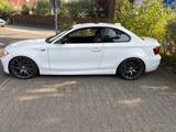 BMW 135i Coupé - - BMW 135 aus 2010: 135i