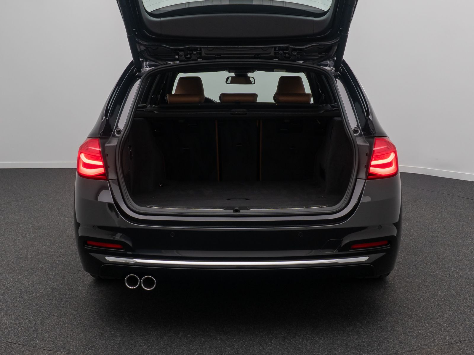 Fahrzeugabbildung BMW 320d Luxury Line HiFi PDC Leder Sportsitz 17Zoll