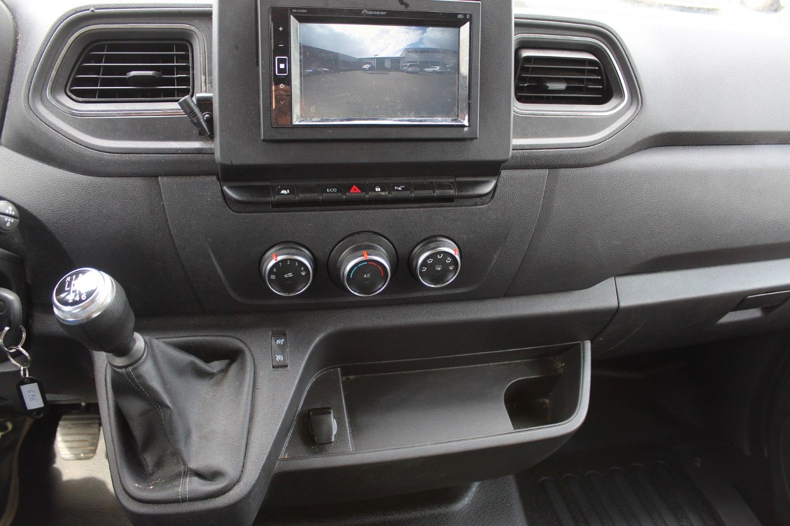 Fahrzeugabbildung Opel Movano B L2H2 3,3t AC/PDC/LED/TEMPOMAT