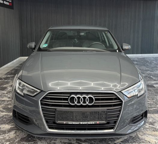 AUDI A3 Limousine 30 TFSI Sport Automatik*Leder*RFK*