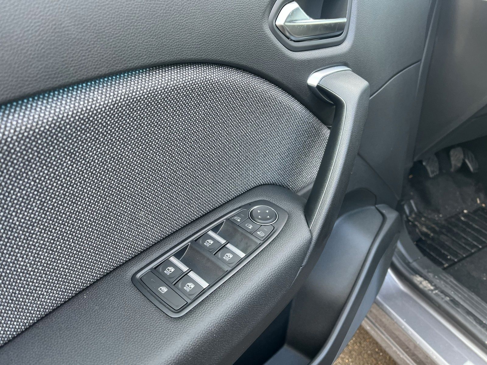 Fahrzeugabbildung Renault Captur II Techno