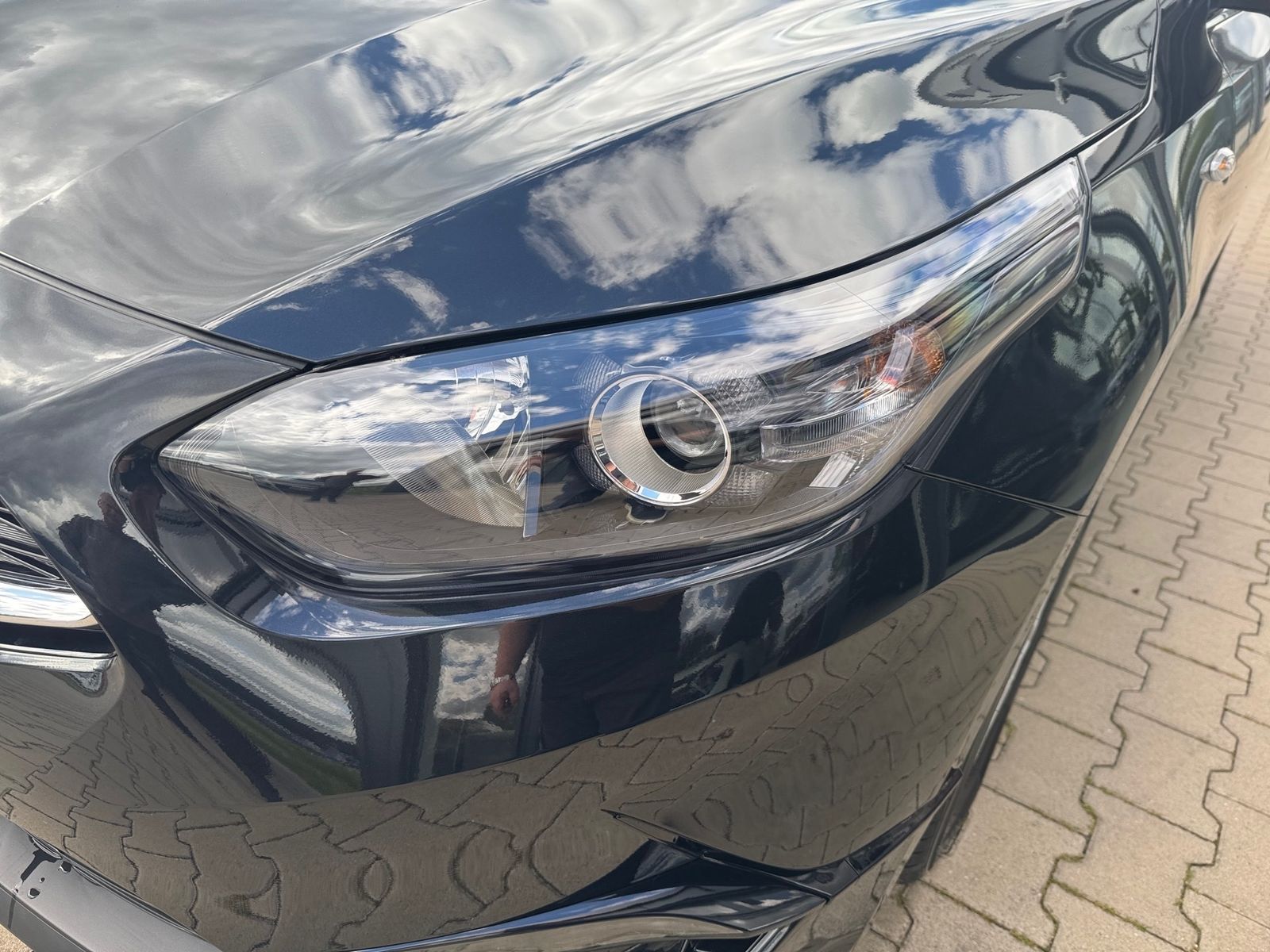 Fahrzeugabbildung Kia CEED_5 1.5T 140 DCT7 VIS STD NAVI