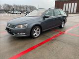 Volkswagen Passat 2.0 TDI DSG 4M 125kW Highline BM Vari... - Volkswagen Passat aus 2011: Kombi, Highline