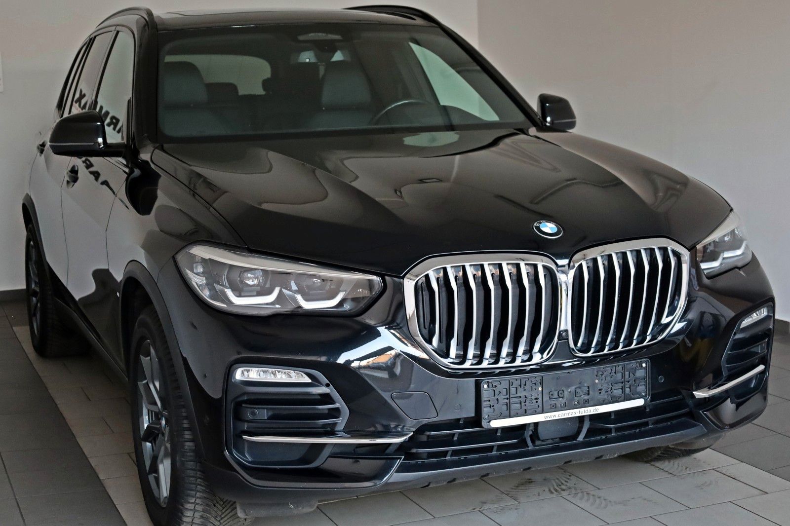 Fahrzeugabbildung BMW X5 xDrive 30d Leder,Navi,LED,PanDach,HeadUp,360°