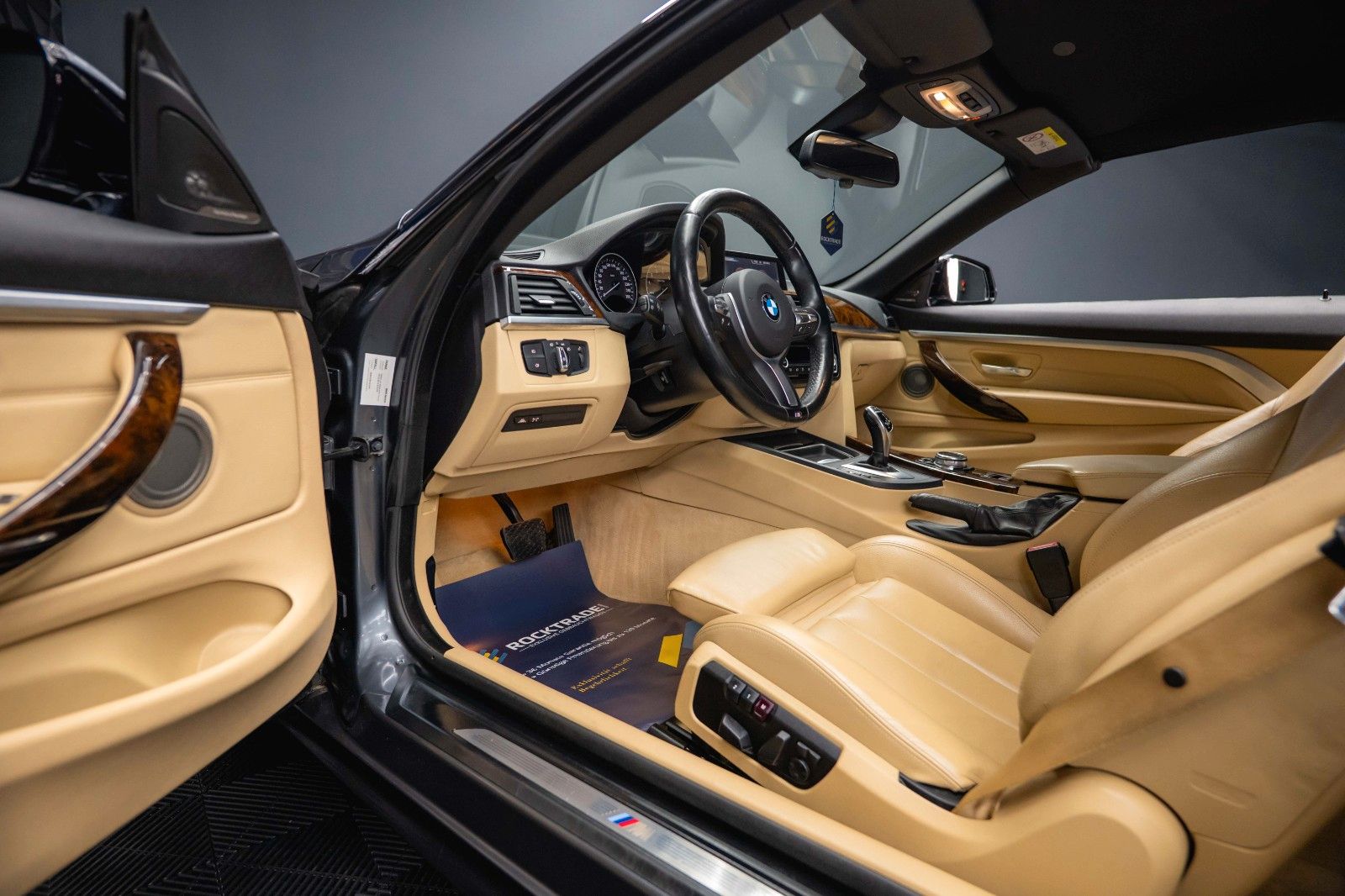 Fahrzeugabbildung BMW 428i Cabrio M-Sport *ACC*DAB*LED*360°*TV*19%*