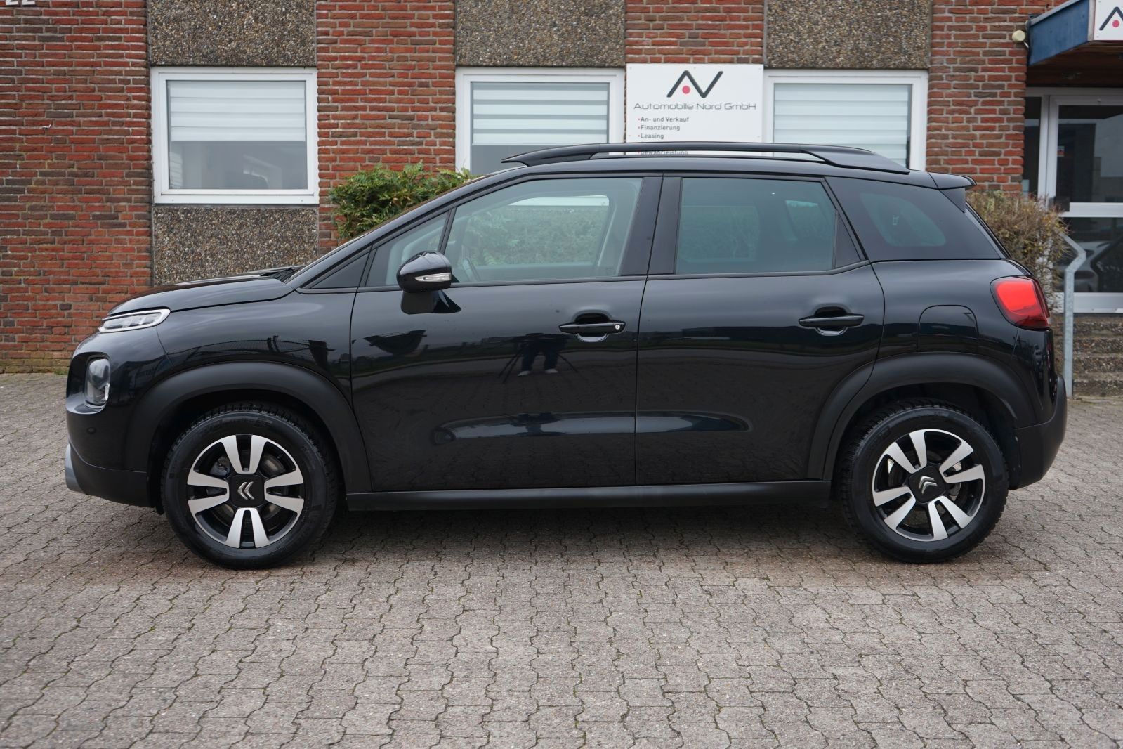 Fahrzeugabbildung Citroën C3 Aircross Shine Service Neu* Hu Au Neu*2 Hand