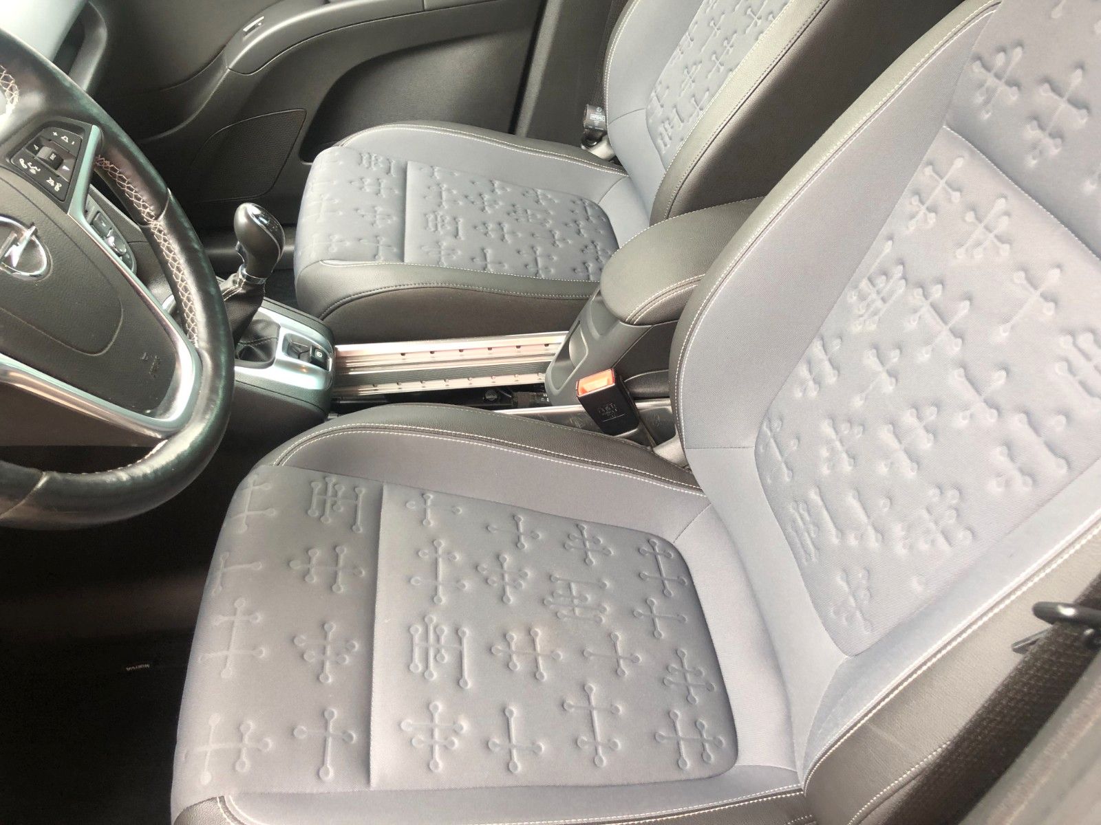 Fahrzeugabbildung Opel Meriva B Innovation