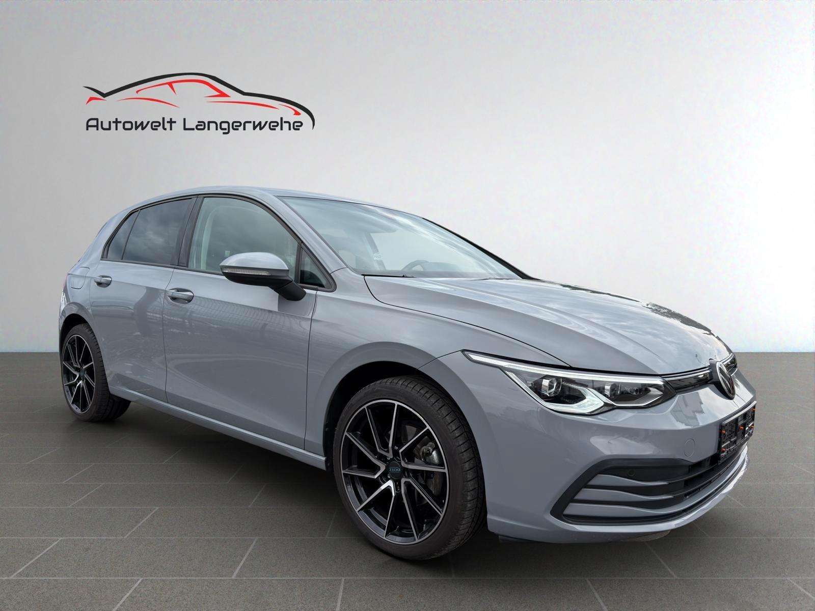 Volkswagen Golf VIII Lim. Life*Navi*Apple*PDC*SHZ*1.Hand*