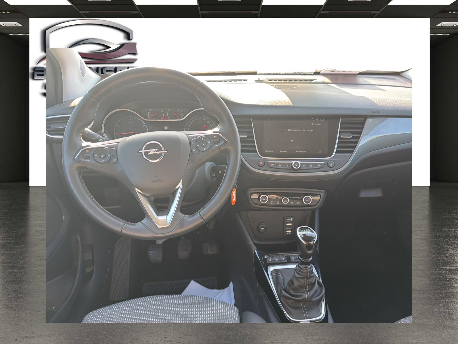 Fahrzeugabbildung Opel Crossland Elegance