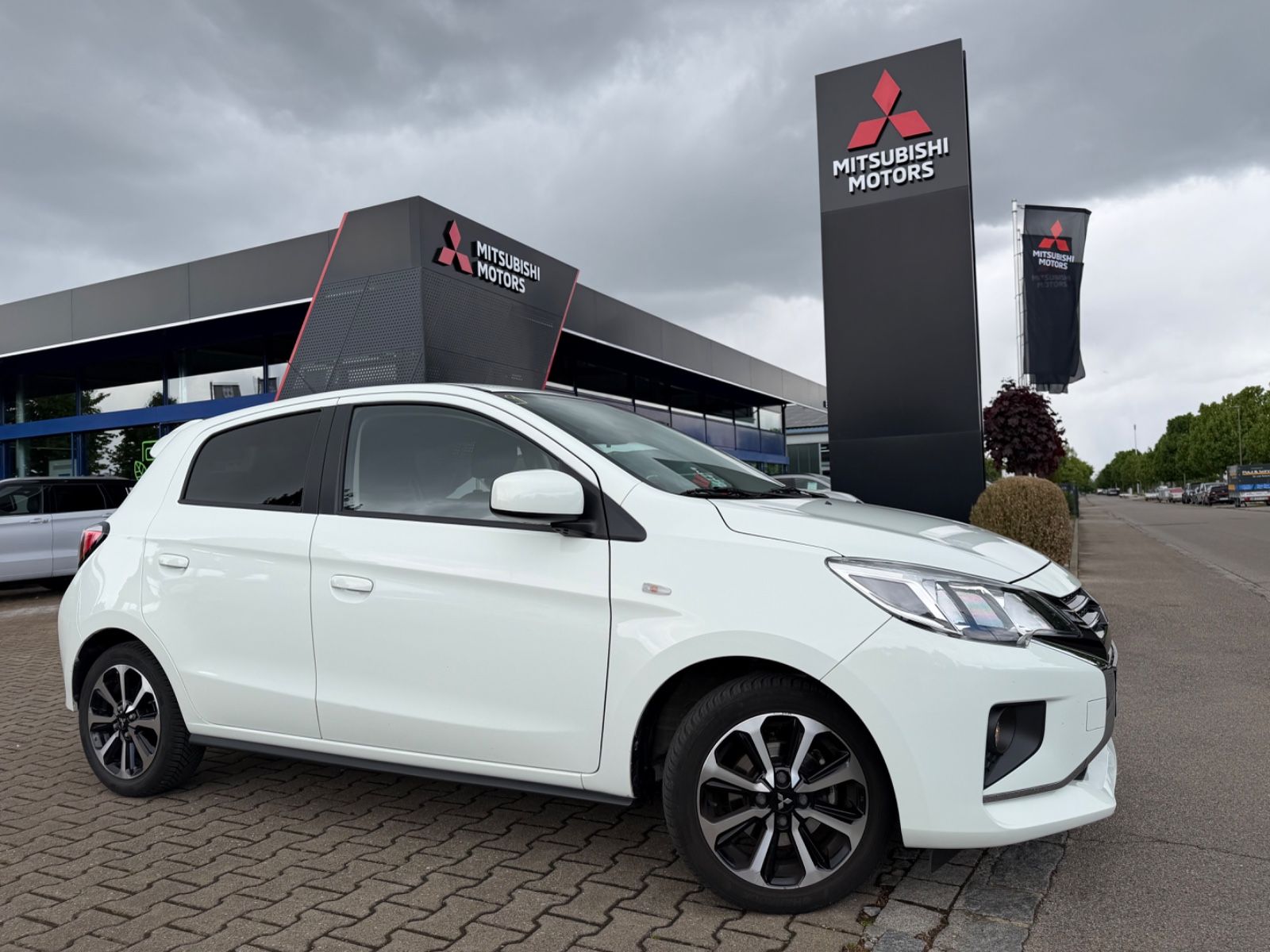 MITSUBISHI Space Star