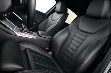BMW 320i xDrive Limousine M Sport M 50 Jahre