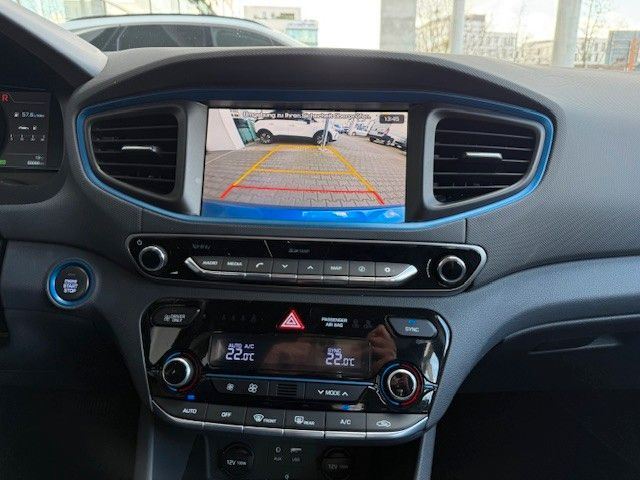 Fahrzeugabbildung Hyundai Ioniq Style 1.6l Hybrid 141PS Navi/Kamera!