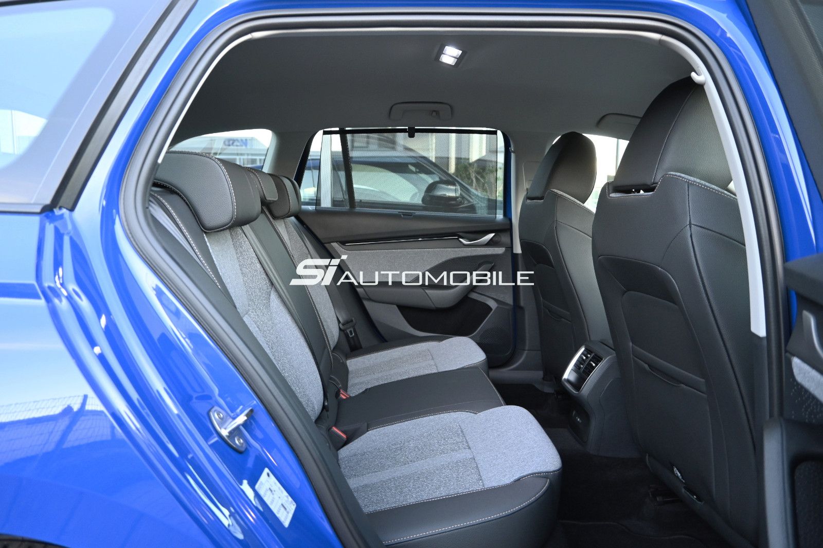 Fahrzeugabbildung SKODA Octavia 2.0 TDI DSG Combi°AHK°KOMF.PAK°STANDHEIZ