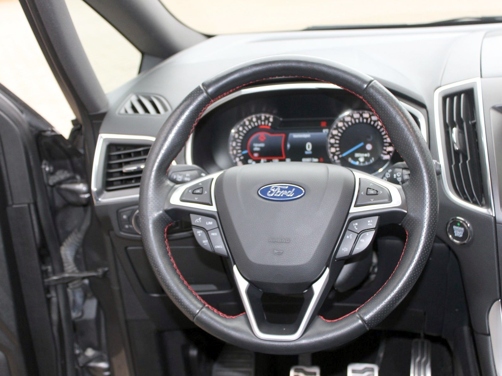Fahrzeugabbildung Ford S-Max ST-Line 1,5 EcoBoost