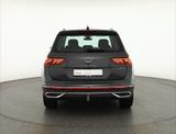 Volkswagen Tiguan 2.0 TDI 4M Elegance LED Navi ACC AHK DAB - Volkswagen Tiguan Elegance mit Diesel-Antrieb