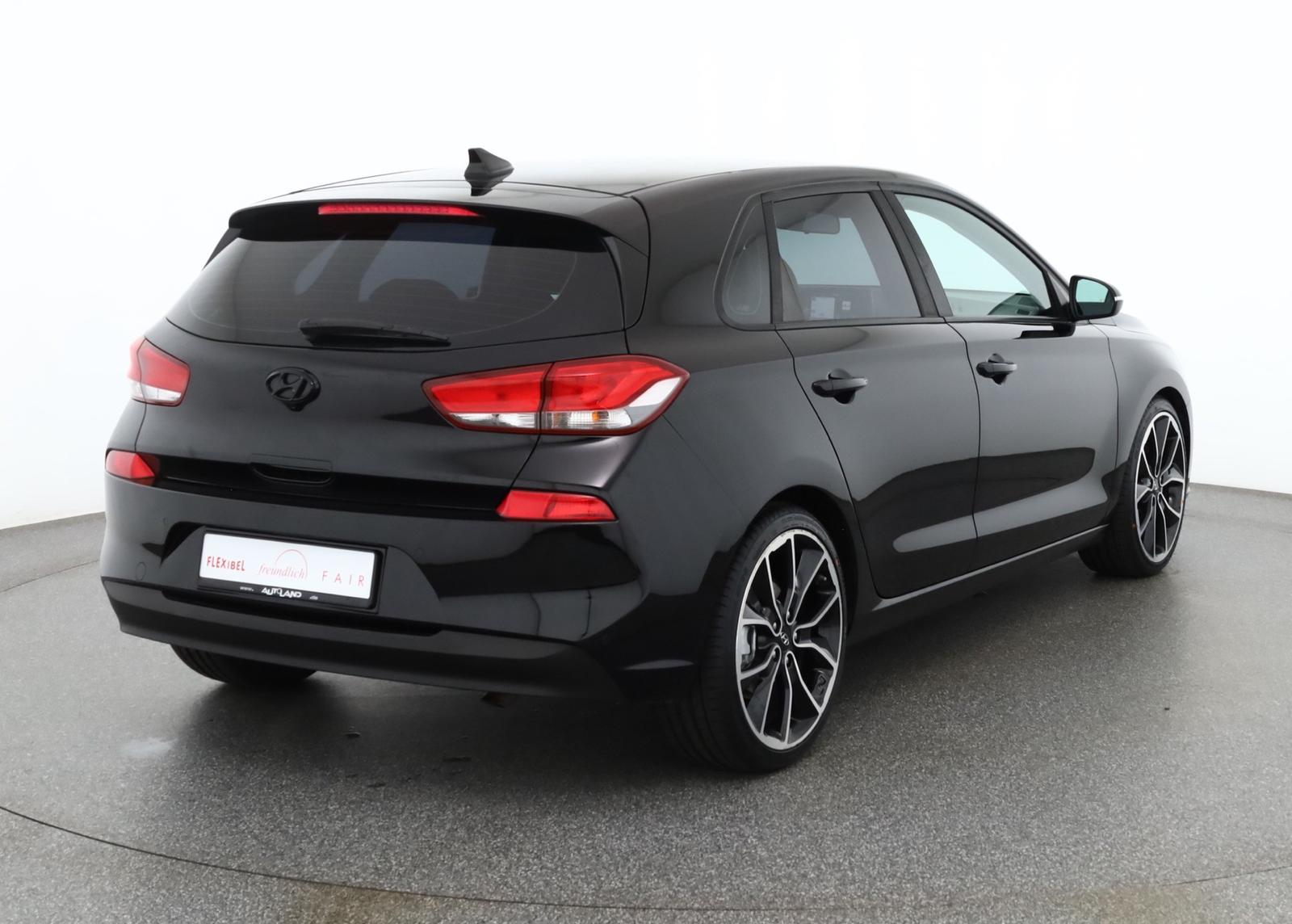 Hyundai i30 1.6 CRDi Aut. Navi Sitzheizung Kamera