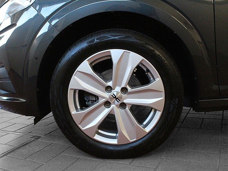 Fahrzeugabbildung Dacia Sandero TCe 100 ECO-G Expression  *Media-Dis