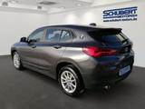 BMW X2 sDrive18i Aut. Advantage Navi PDC Sitzheiz.   - BMW X2 Advantage mit Benzin-Antrieb