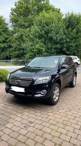 Toyota RAV 4 Executive*Schiebedach*Kamera*AHK - Toyota RAV 4 aus 2011: Allradantrieb
