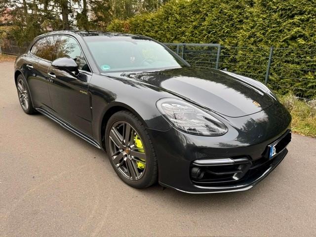 Porsche Panamera Sport Turismo 4 E-Hybrid Platinum Edit.