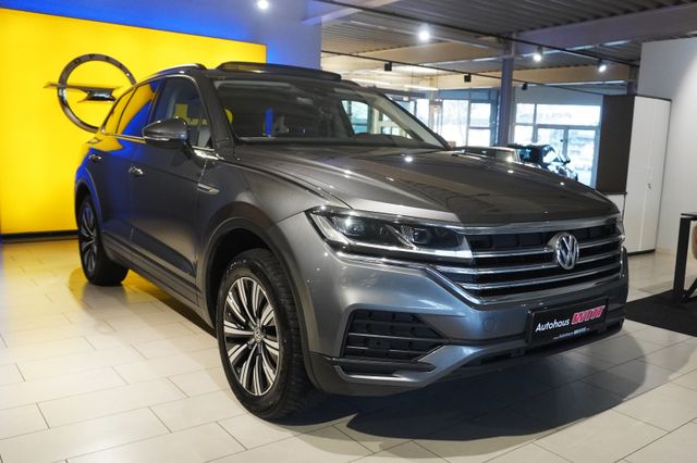 VW Touareg 3.0 V6 TDI 4Motion °Pano°AHK°Dynaudio°