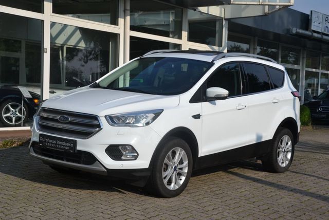 Ford Kuga 1.5 EcoBoost 2x4 Titanium*PANORAMA*NAVI