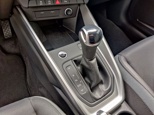 A1 Sportback 25 TFSI S tronic +1000,- € Tanken