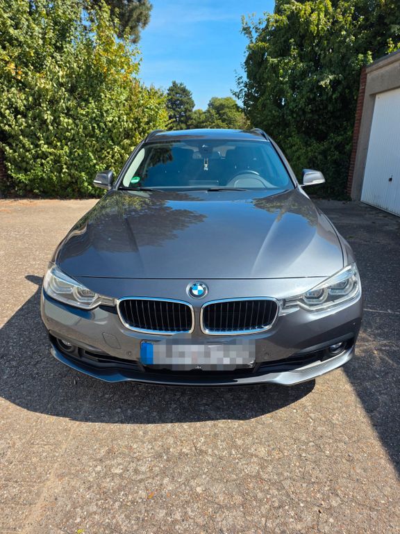 Image of BMW 330