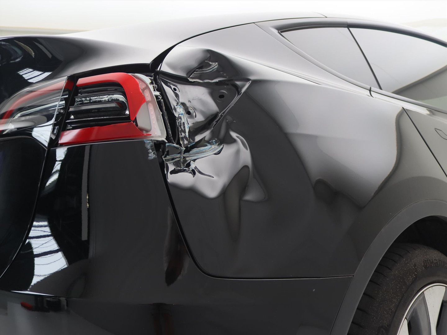 Tesla Model Y Standard RWD Plus 351pk [ HW4+LFP ACCU+A imagem 3