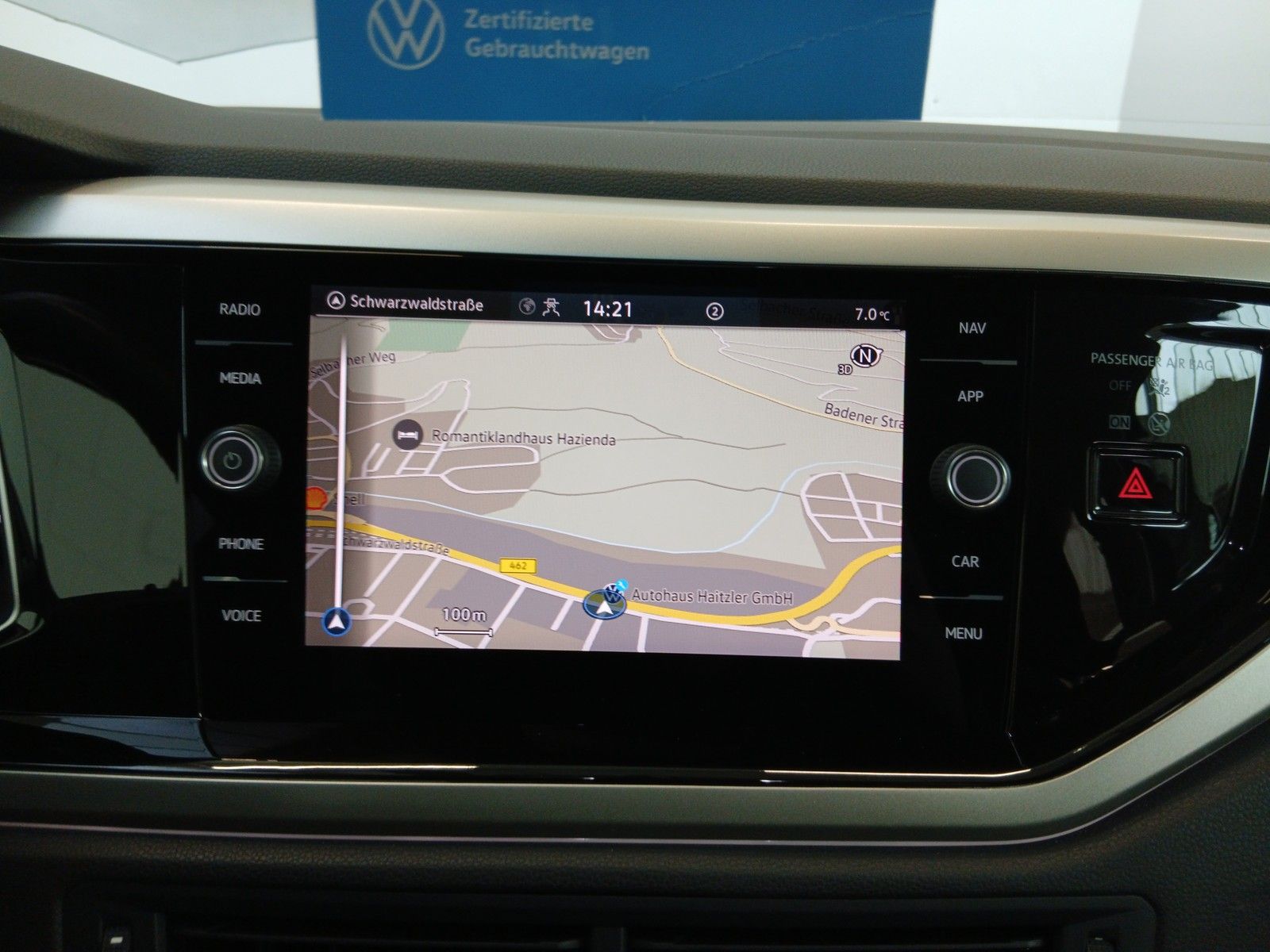 Fahrzeugabbildung Volkswagen Polo Move 1,0 TSI DSG + IQ.Drive + Navi + Kamera