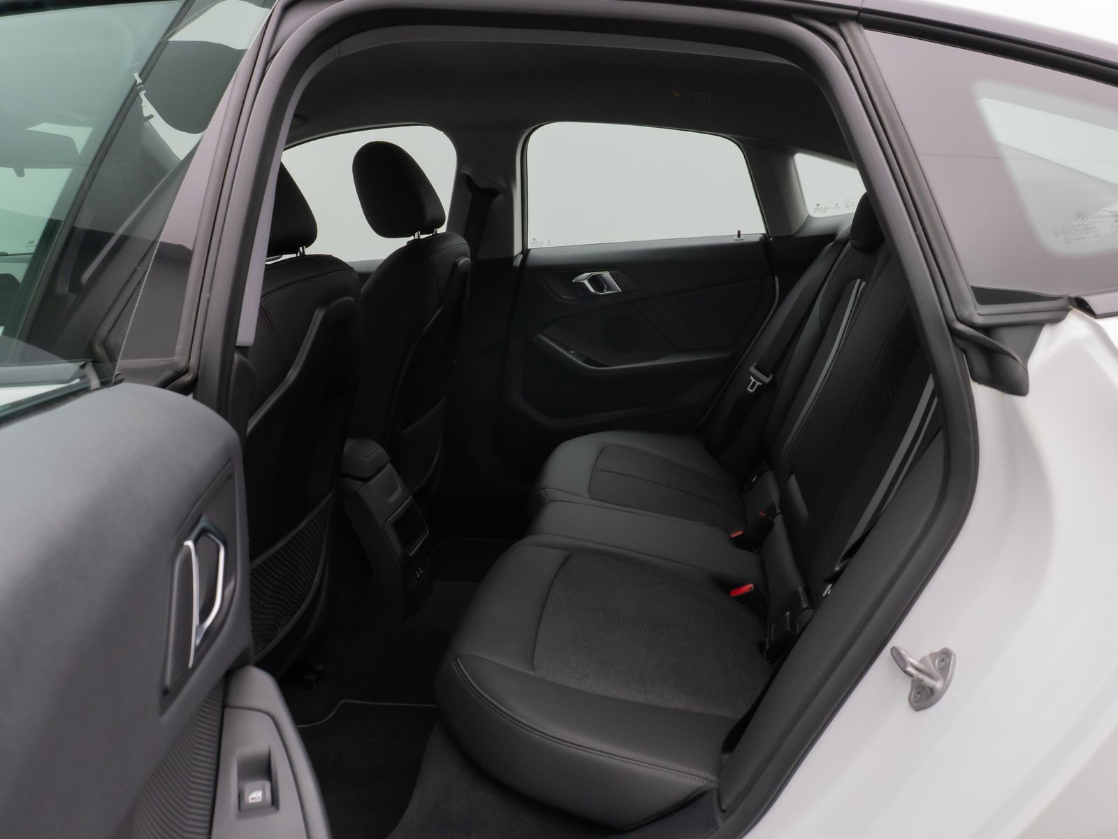 Fahrzeugabbildung BMW 220d Gran Coupé SportLine Kamera DAB HiFi Lenkrh