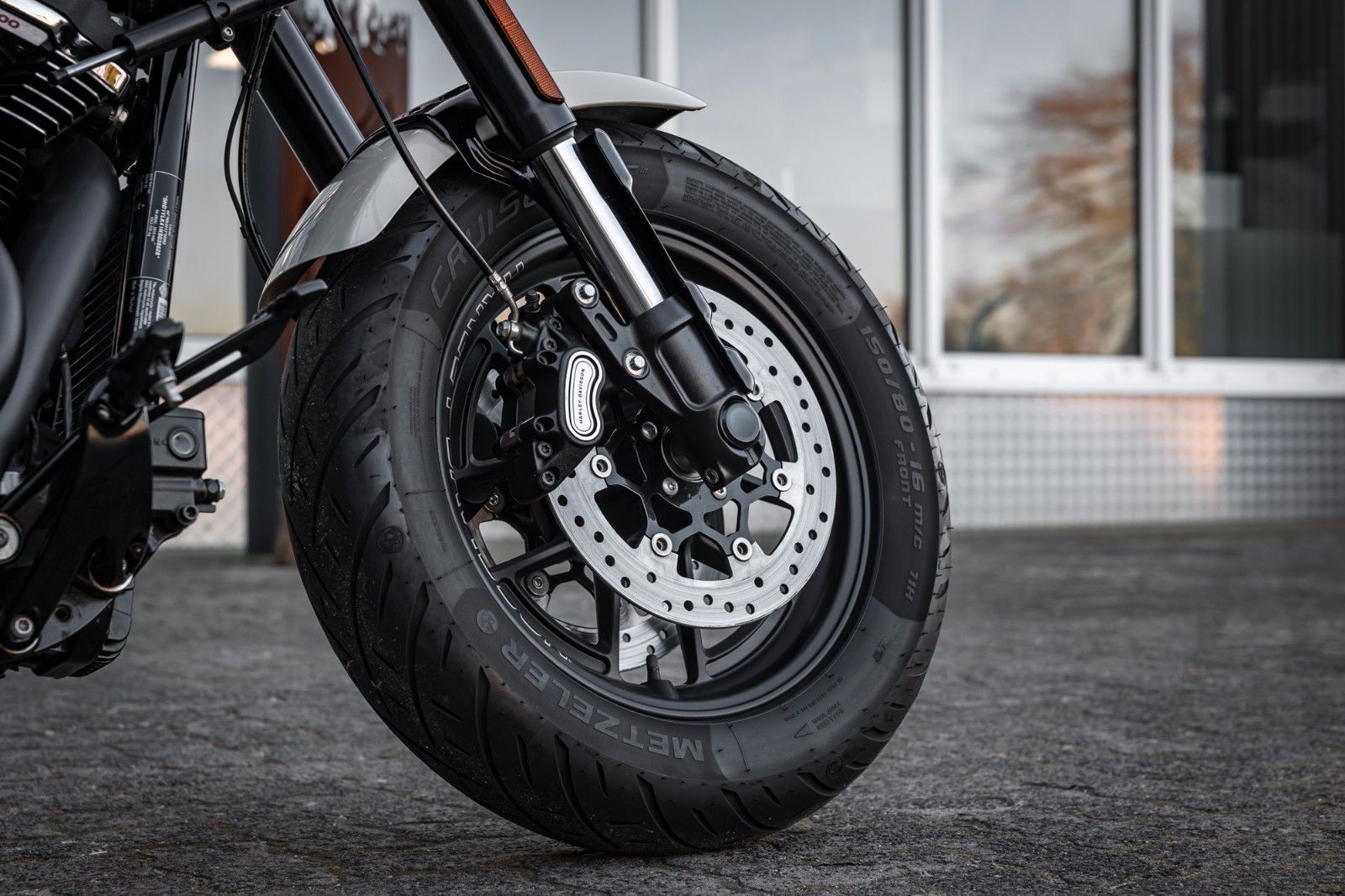 Fahrzeugabbildung Harley-Davidson FXFBS FAT BOB 140 CUI SOFTAIL - TORXSTER  JEKILL