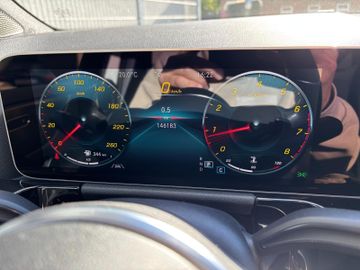 Mercedes B 180 - 11