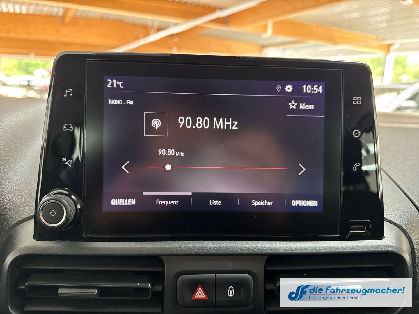Fahrzeugabbildung Opel Combo Life E Basis 1.5 D L2 Apple CarPlay Androi