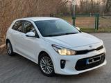Kia Rio 101 PS, AHK, Alu, Winterp. DreamTeam-Edition - Kia Rio: Limousine