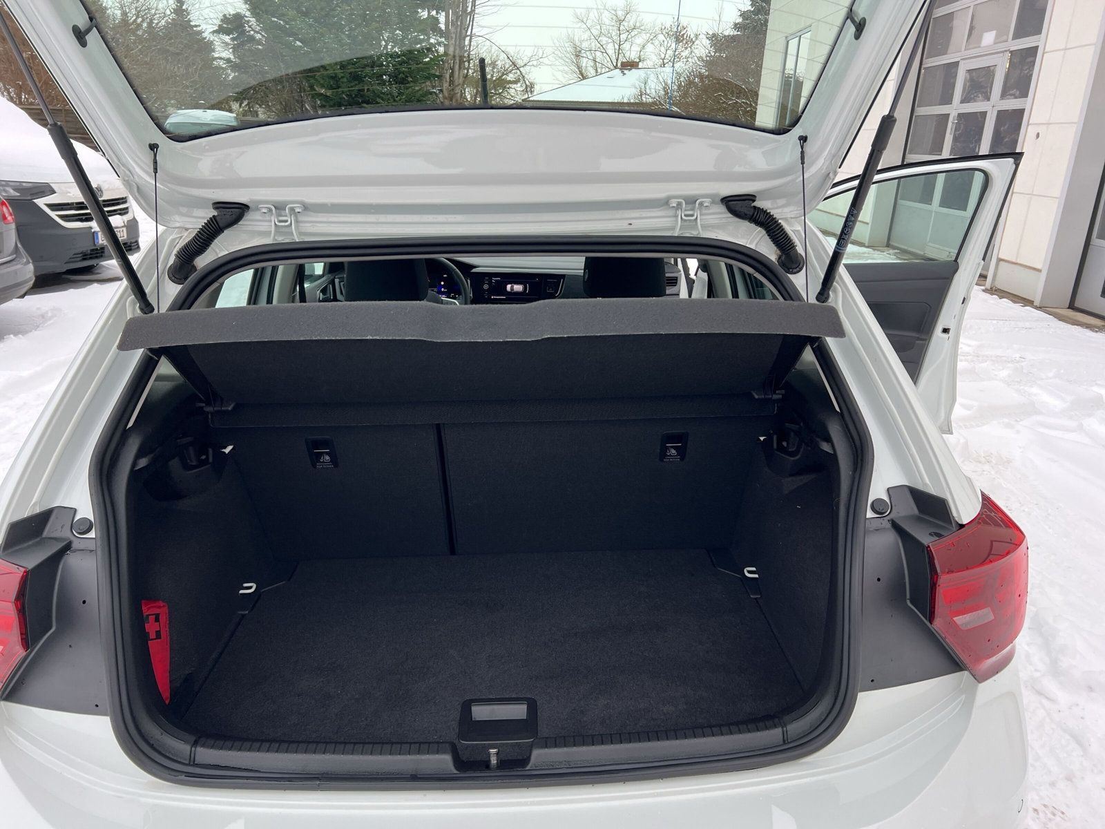 Fahrzeugabbildung Volkswagen Polo 1.0 Life Virtual DAB