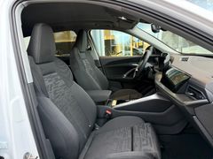 AUDI Q5 2.0 TDI quattro 150 kW/ 21"/ BUSINESS/ S LINE AUDI Q5 2.0 TDI quattro 150 kW/ 21"/ BUSINESS/ S LINE
