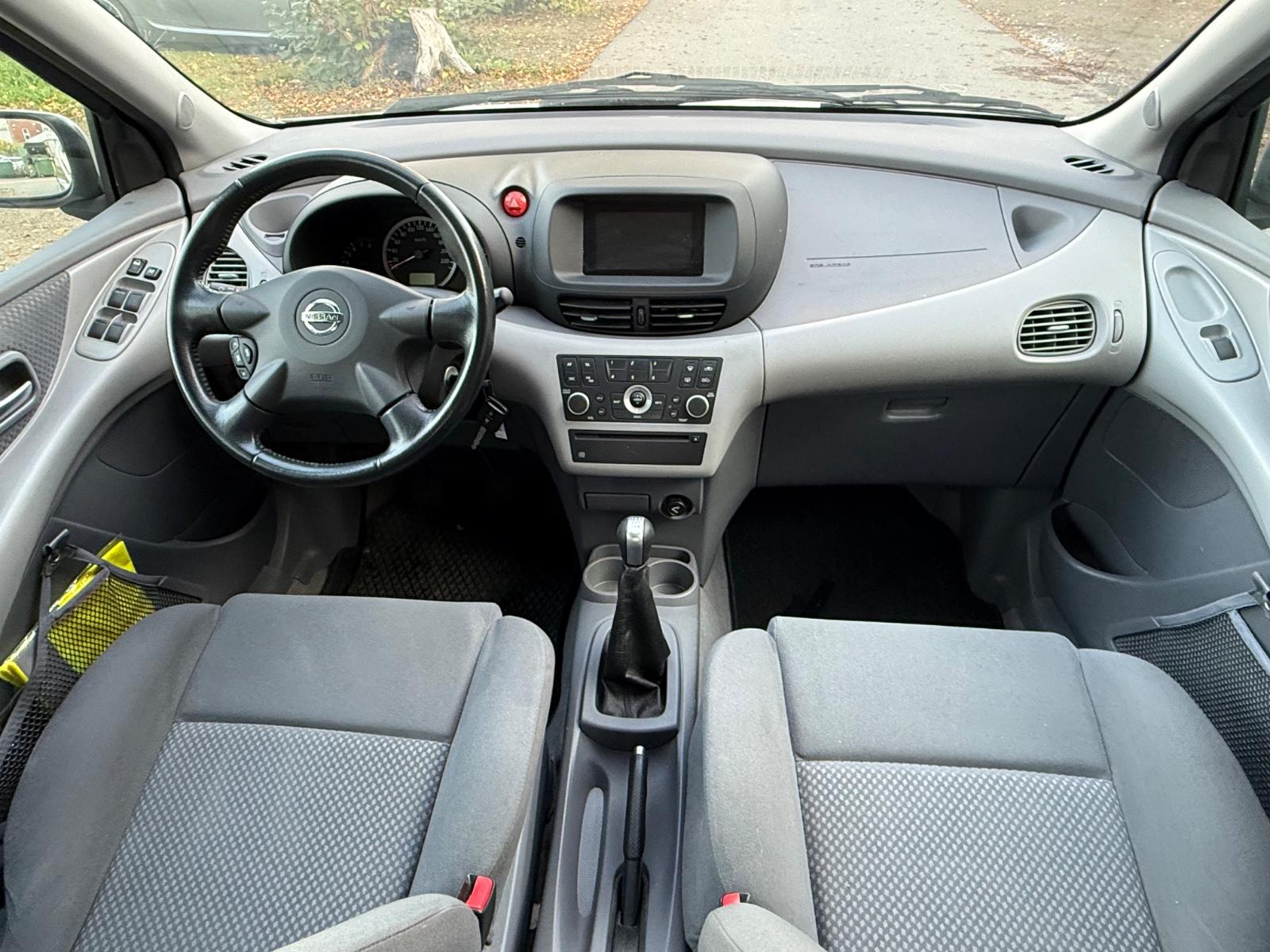 Nissan Almera 2004 — photo 8