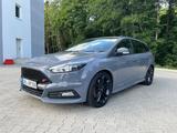 Ford Focus ST LederExklusiv*ZAHNRIEMEN NEU