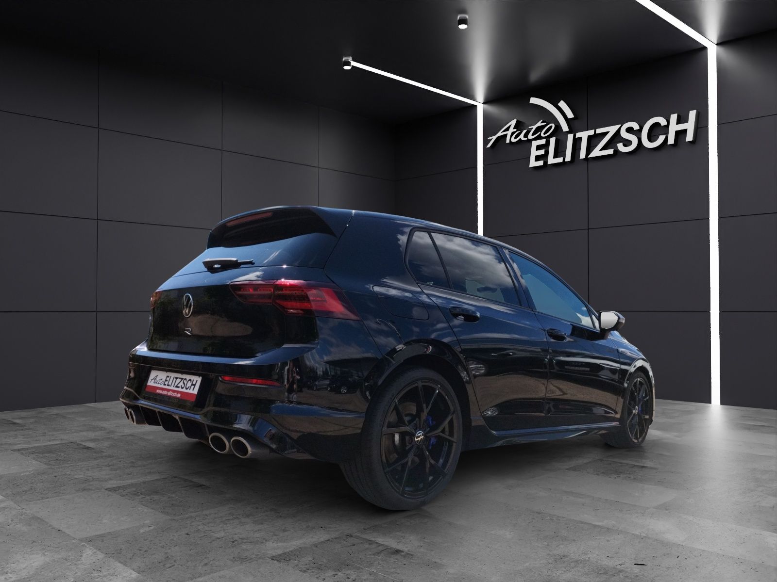 Fahrzeugabbildung Volkswagen Golf VIII R 4M  DSG Matrix Navi Harman AID ACC R