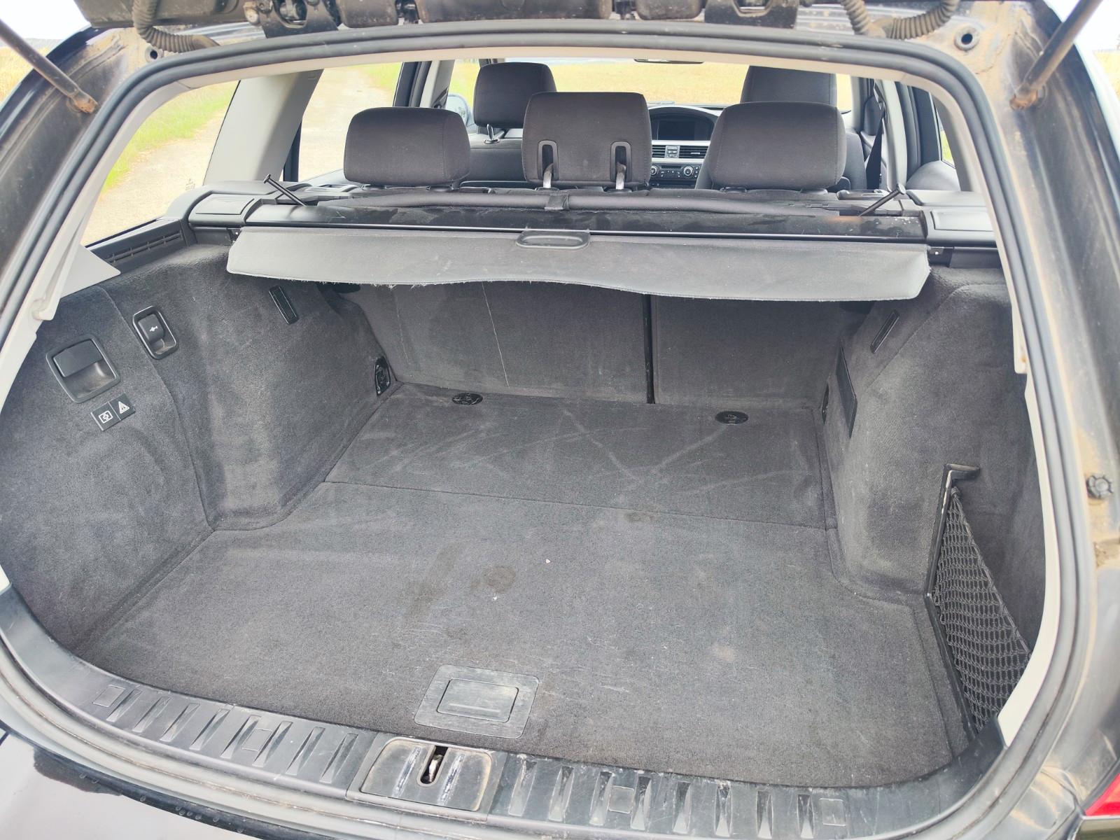 BMW 320 2012 — photo 13