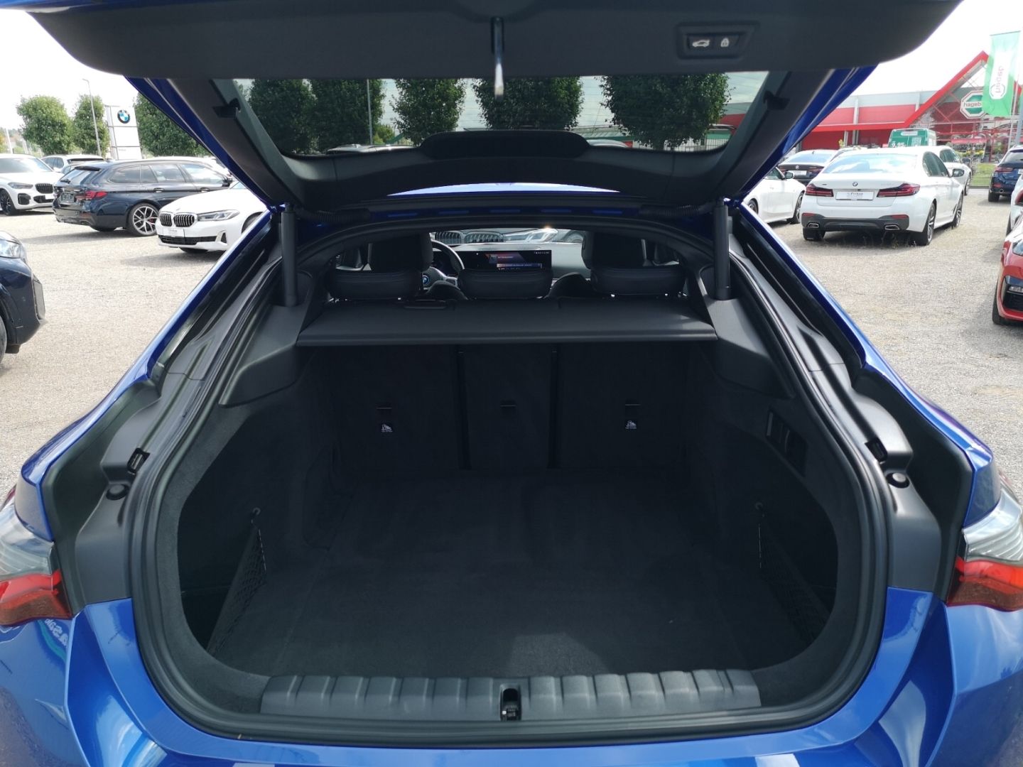 BMW i4 eDrive 40 M Sport LASER KLIMAAUTO NAVI SHZ foto 21