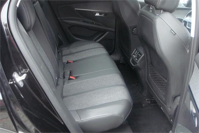 Peugeot 3008 1.2 * Automatik - Panorama - Euro 6 *