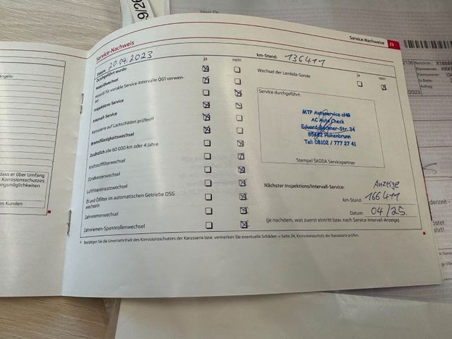 Skoda Superb Combi Elegance *1. Hand*Xenon*Klima*Navi*