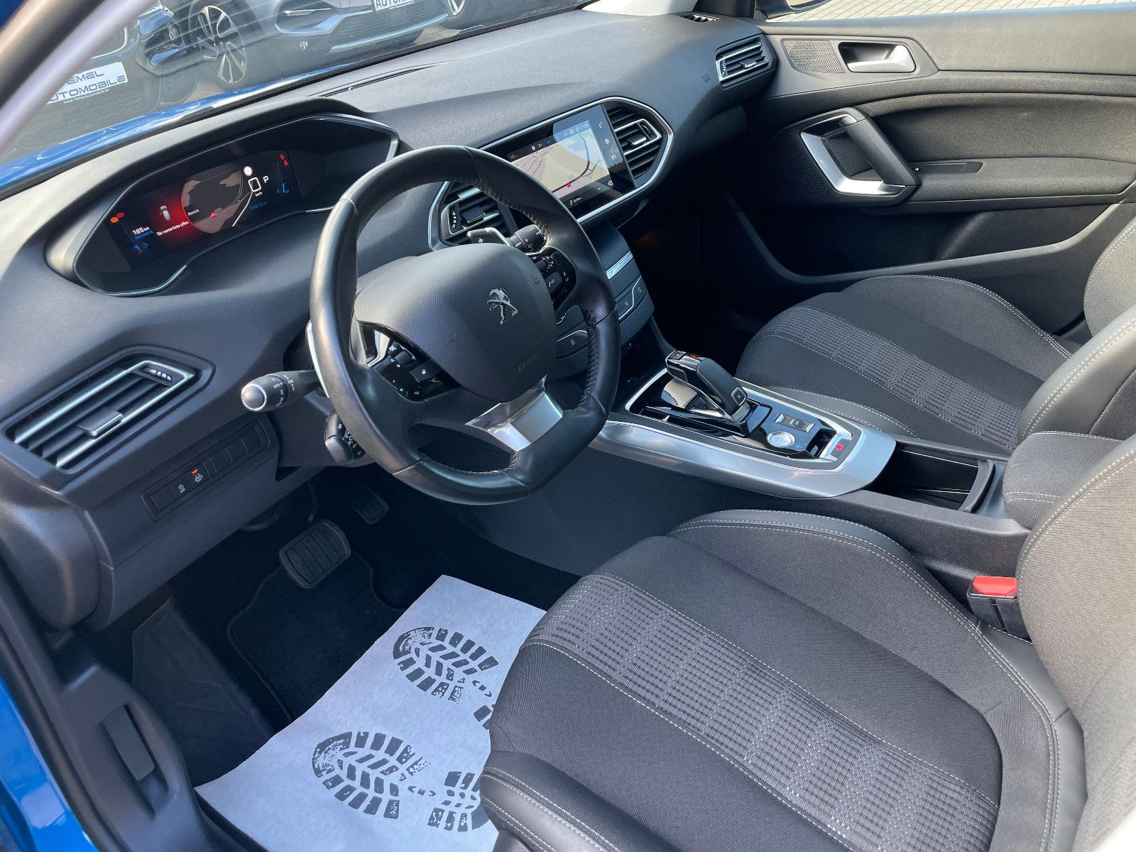 PEUGEOT 308, 2021, Benzin, 131 PS