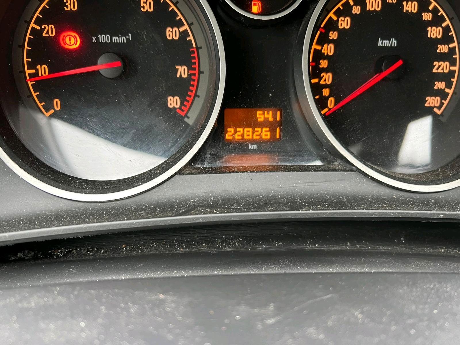Opel Astra 2004 — photo 10